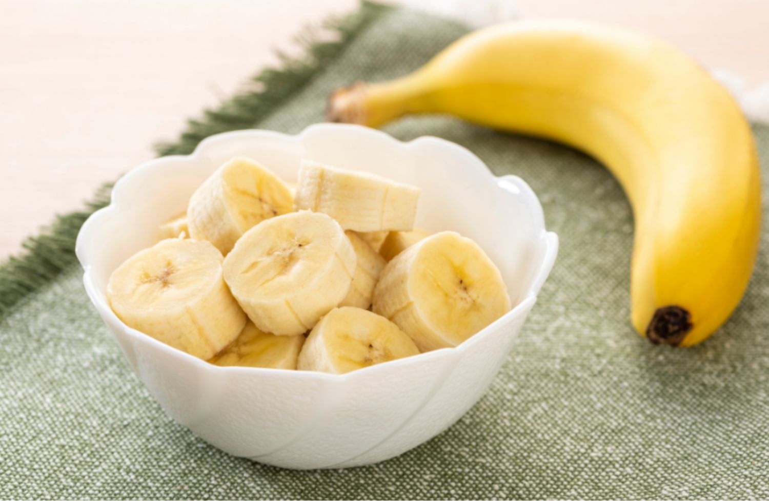 La banane pour bébé : bienfaits et conseils